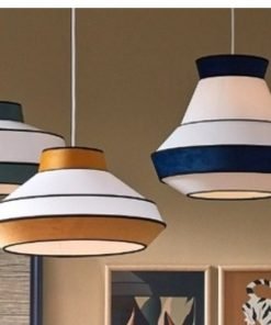 suspension chic glamour , en tissu blanc et velours, marque française.