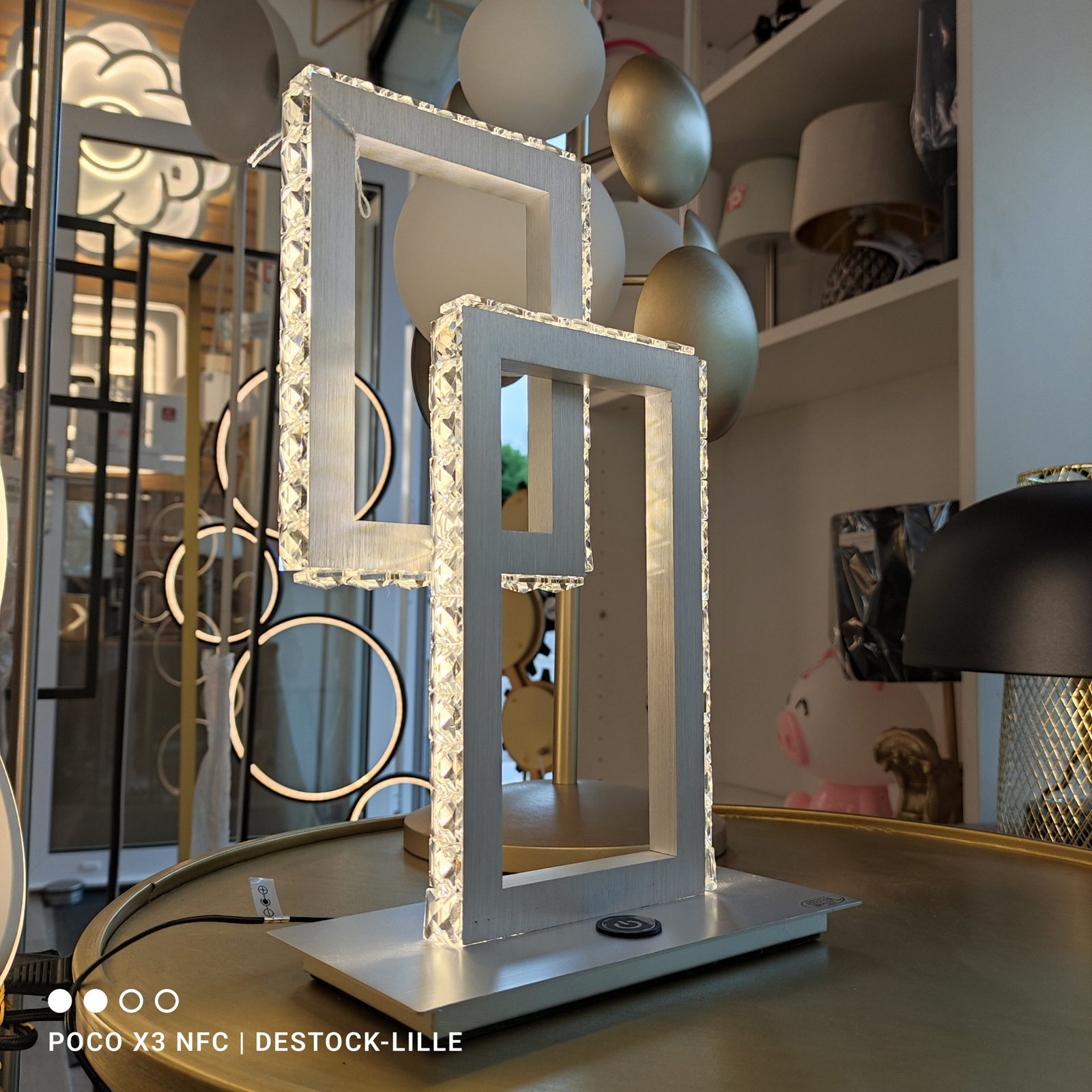 ALBERTA : Luxe Cristallin : La Lampe Design qui Illumine Votre Intérieur – Image 4