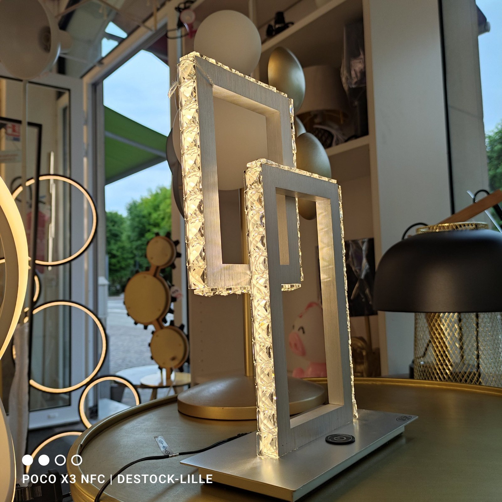 ALBERTA : Luxe Cristallin : La Lampe Design qui Illumine Votre Intérieur – Image 3