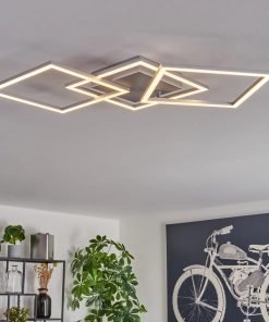 TRAIL : un mélange parfait entre élégance, modernité et lumière douce.